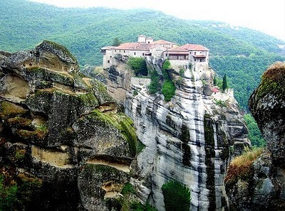 Les plus beaux monastères dans le monde