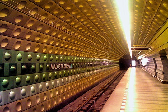 Un flirt dans le métro de Prague