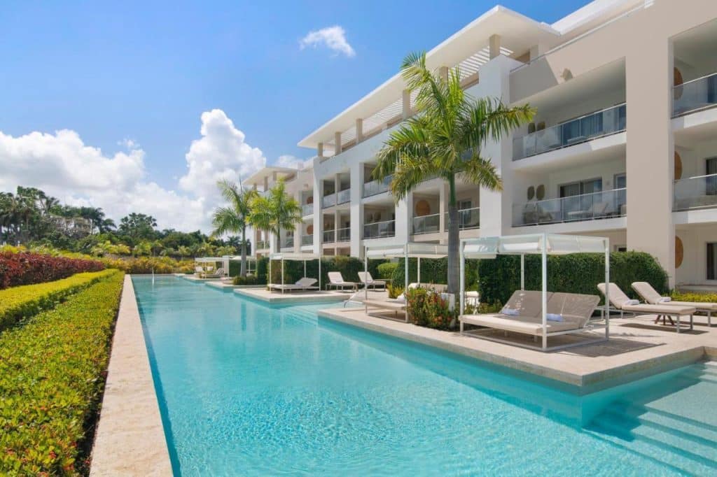 Barceló vs Meliá : deux visions du confort caribéen